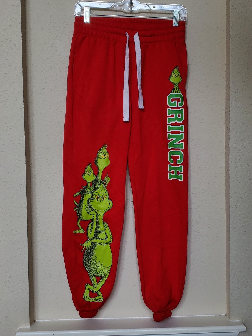 The Grinch Red Jogger Sweatpants. Size Small (3-5)